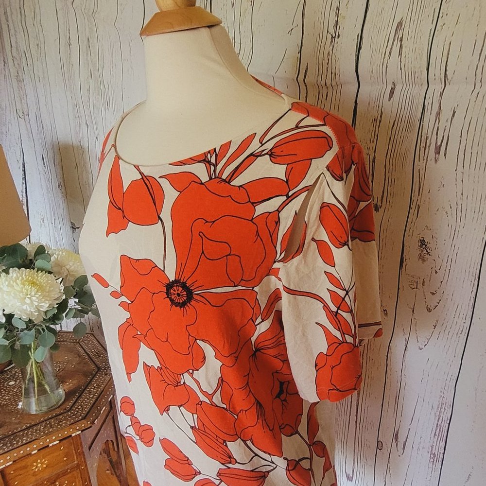 Chico's floral coral red cutout top Size Large